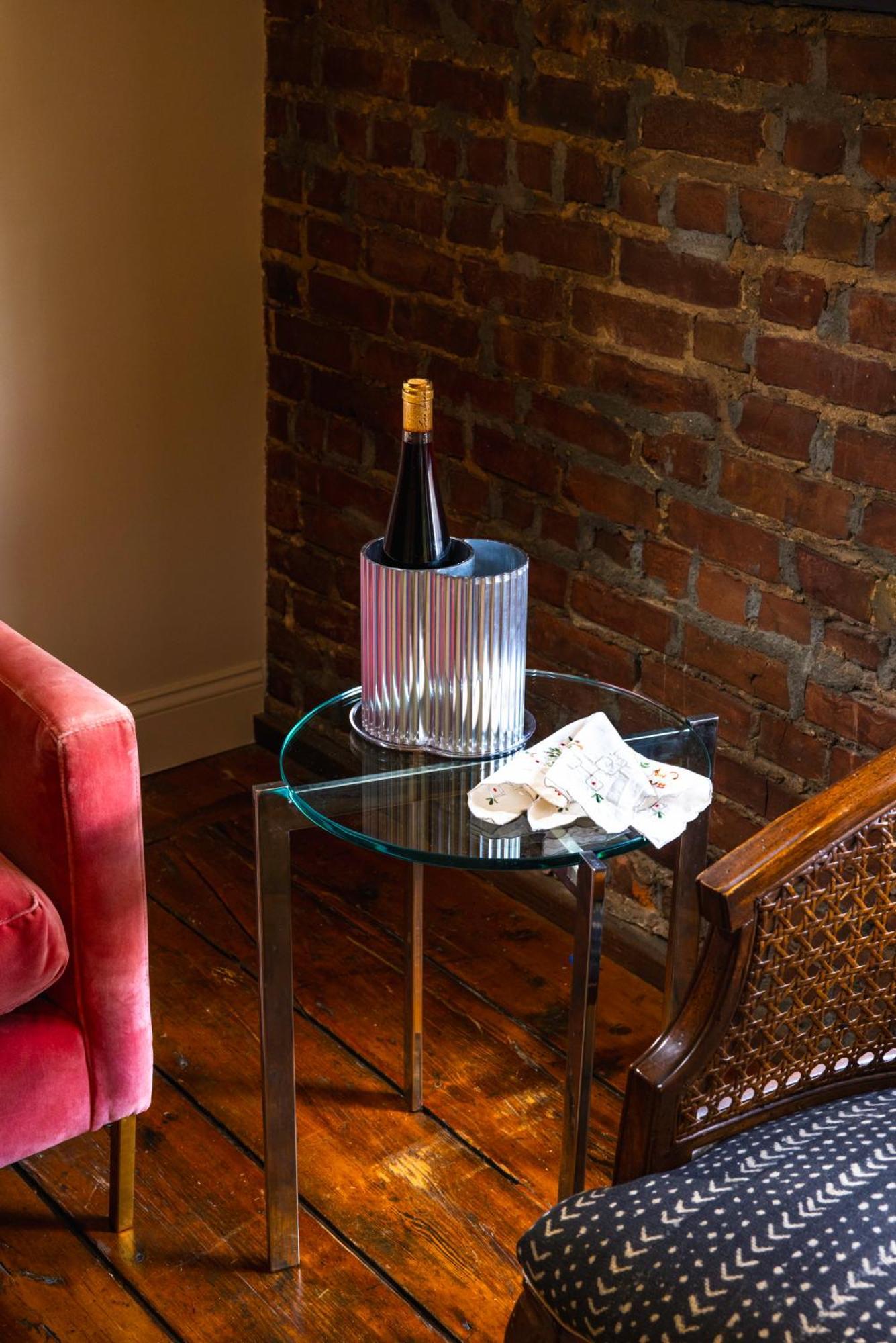 Bed and Breakfast Kingston Carriage House Экстерьер фото