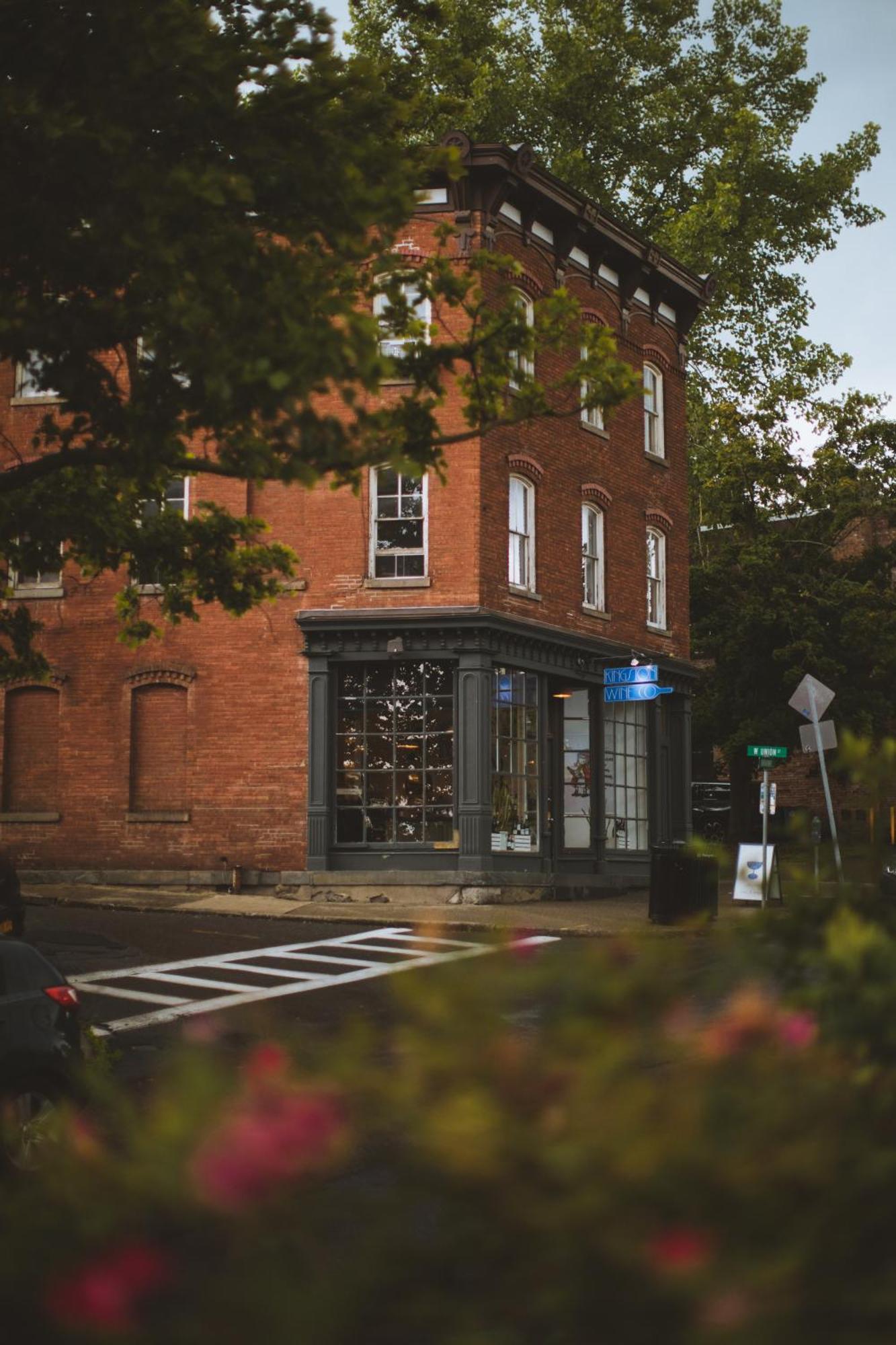 Bed and Breakfast Kingston Carriage House Экстерьер фото